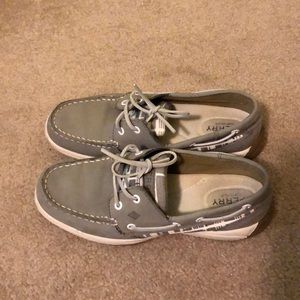 Women’s Sperry 7.5
